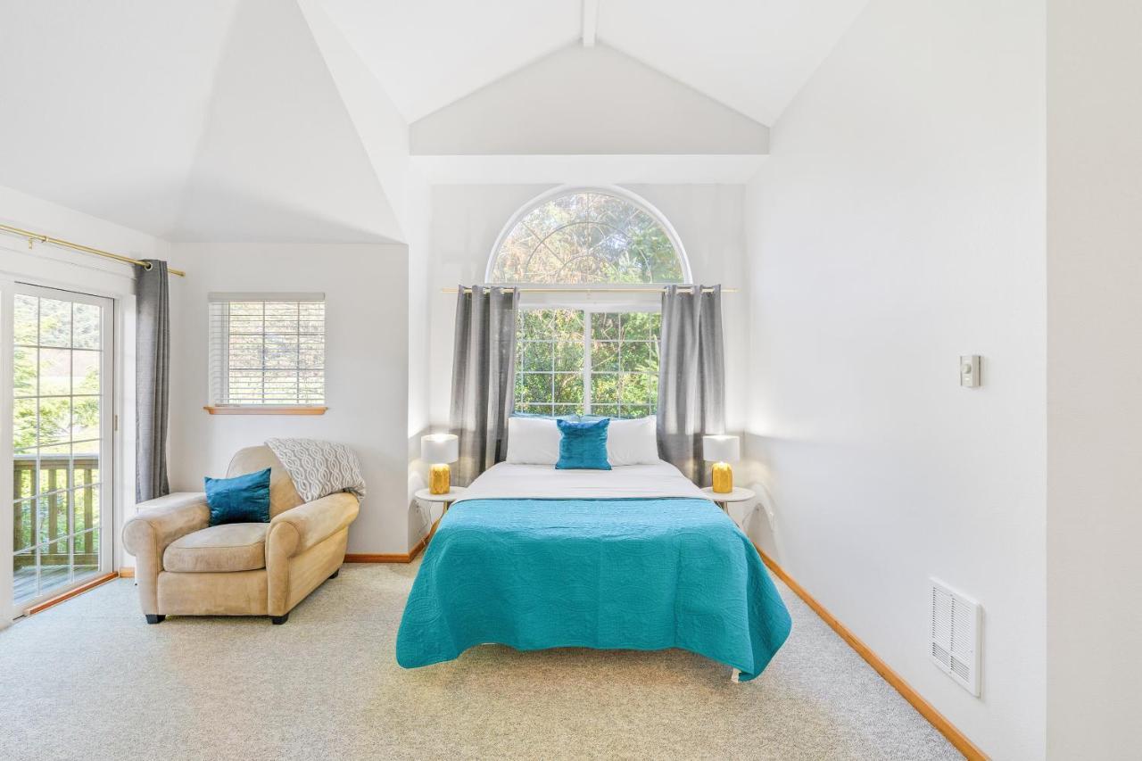 Cannon Beach Vibes, Steps To The Beach,Wifi,3 Full Bedroom En Suites With 3 Fireplaces,Near Downtown Εξωτερικό φωτογραφία