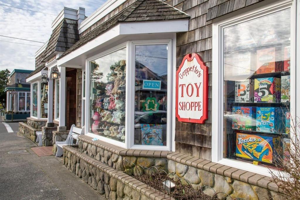 Cannon Beach Vibes, Steps To The Beach,Wifi,3 Full Bedroom En Suites With 3 Fireplaces,Near Downtown Εξωτερικό φωτογραφία